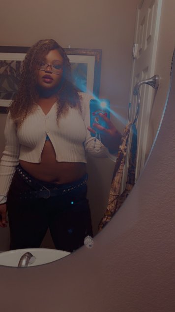 Curvy🍑Wetttt💦Nympho💕100%Real Pics👅
