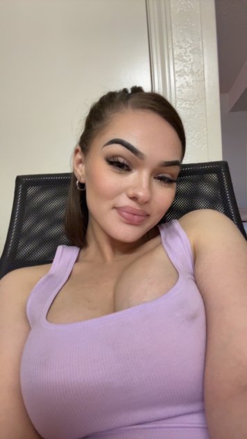 Come see why I&rsquo;m everyone&rsquo;s little secret

