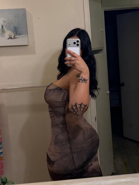 I&rsquo;m here to fufill your sensual fantasies let&rsquo;s meet for funs🤩
