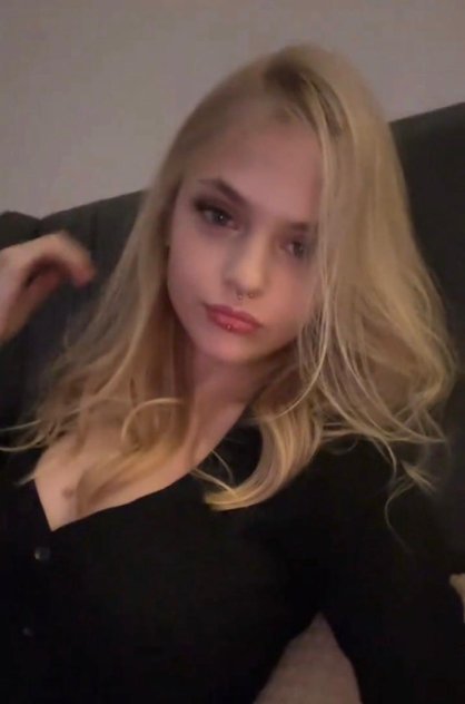 I&rsquo;m available for FaceTime fun and I&rsquo;m sell my hot video and in or out
