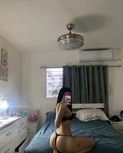Latina
