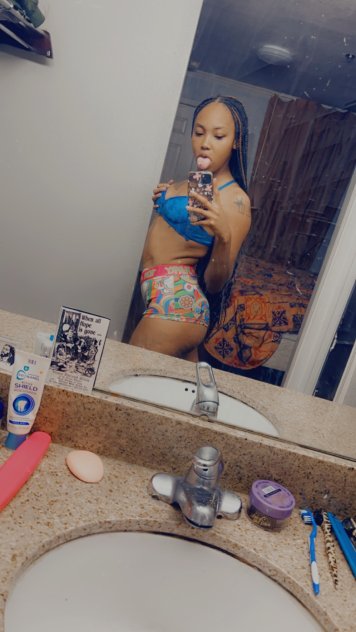 Female escort in Dallas (Petite
) #5