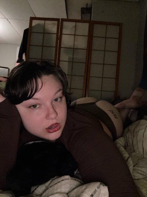 Horny&satisfying fine skank gf lady in town text me for best experience

