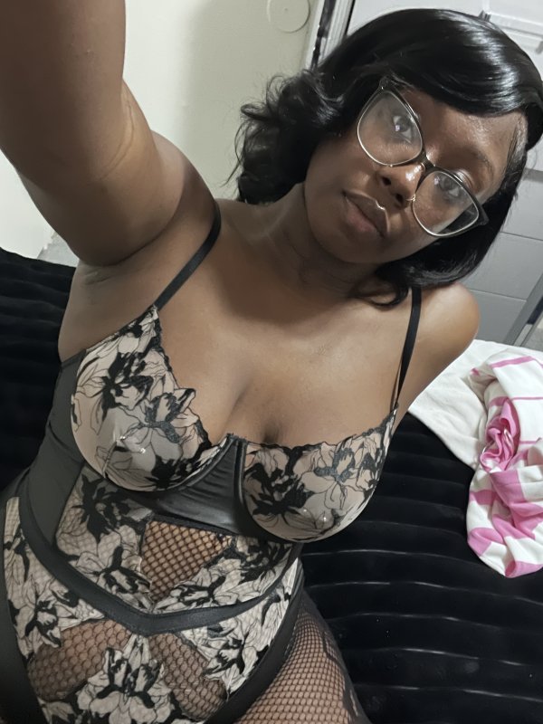 Call me when your ready for me baby💋
