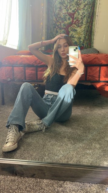 Pretty Spicy babygirl available for both incall and outcall !

