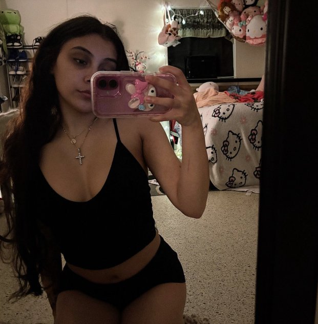 I&rsquo;m here for your both Incall and outcall service
