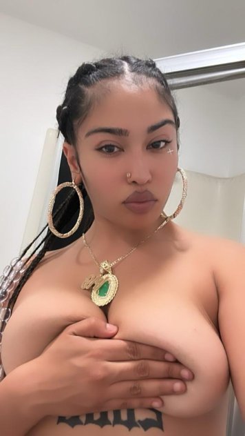 Independent companion Jayde Babiee in Maui, hawaii - HoneyAffair