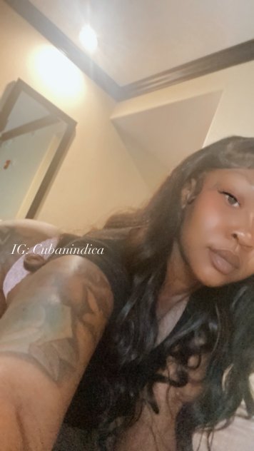 100% Real Freaky humongous behind Cuban $ black Goddess ! Available to Play 2
