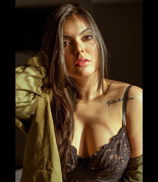 Female escort in Fort Lauderdale (25 years old latina 5' 4'', 140lbs, Brown Eyes, black Hair, Curvy
) #4