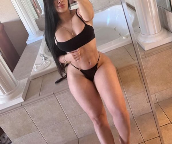 Female escort in Fort Lauderdale (New bitch girlfriend broad Lesly 🌹
) #2